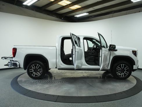 New 2026 GMC Sierra 1500 AT4 w/ AT4 Premium Package AWD/4WD image 10