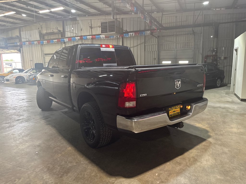 Used 2016 RAM 1500 Classic SLT AWD/4WD image 3