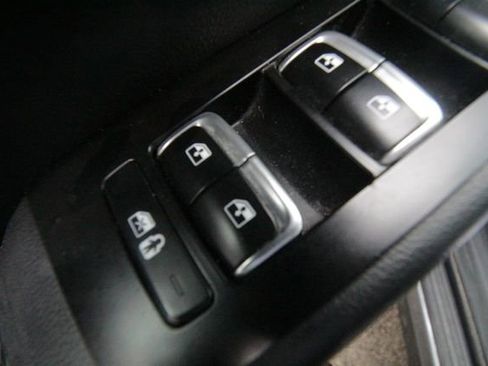 Used 2022 Kia Telluride LX image 18