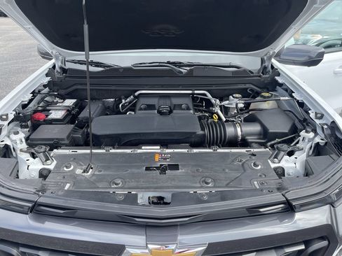 Used 2023 Chevrolet Colorado LT w/ LT Convenience Package II AWD/4WD image 31