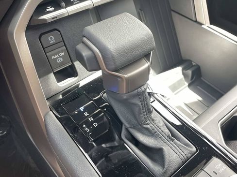 New 2026 Toyota Tundra Limited AWD/4WD image 43