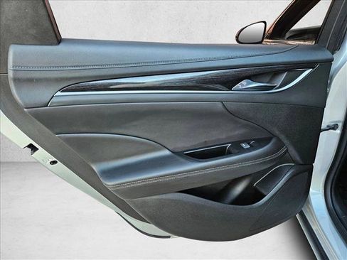 Used 2018 Buick LaCrosse Premium image 20