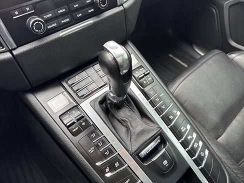 Used 2017 Porsche Macan GTS image 31