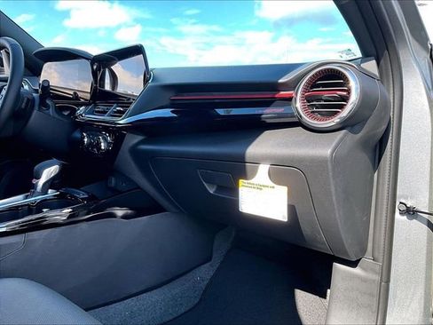 New 2026 Chevrolet Trax RS w/ Driver Confidence Package FWD image 25