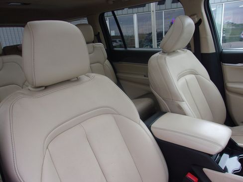 Used 2022 Jeep Grand Cherokee L Limited AWD/4WD image 15