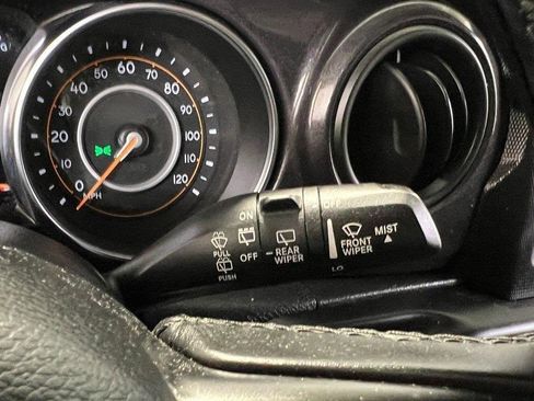 Used 2021 Jeep Wrangler Unlimited Sport image 33