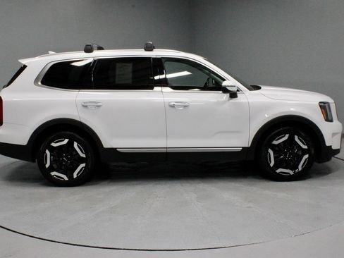Used 2024 Kia Telluride S AWD/4WD image 13