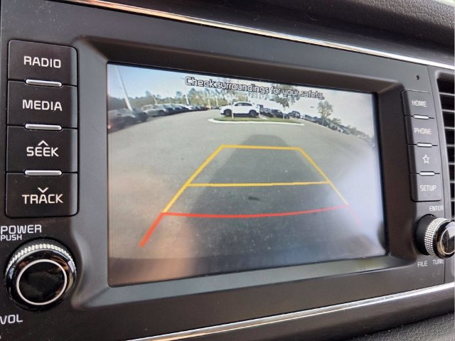Used 2020 Kia Sedona LX FWD image 24