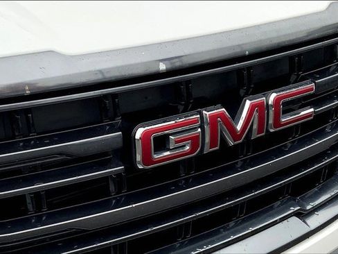 Used 2022 GMC Yukon AT4 image 30