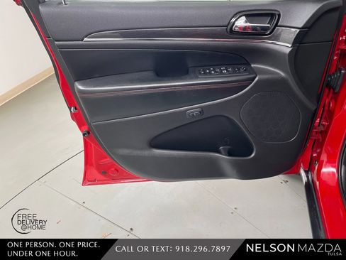 Used 2020 Jeep Grand Cherokee Trailhawk image 19