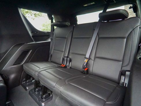 Used 2021 Chevrolet Tahoe Z71 AWD/4WD image 35
