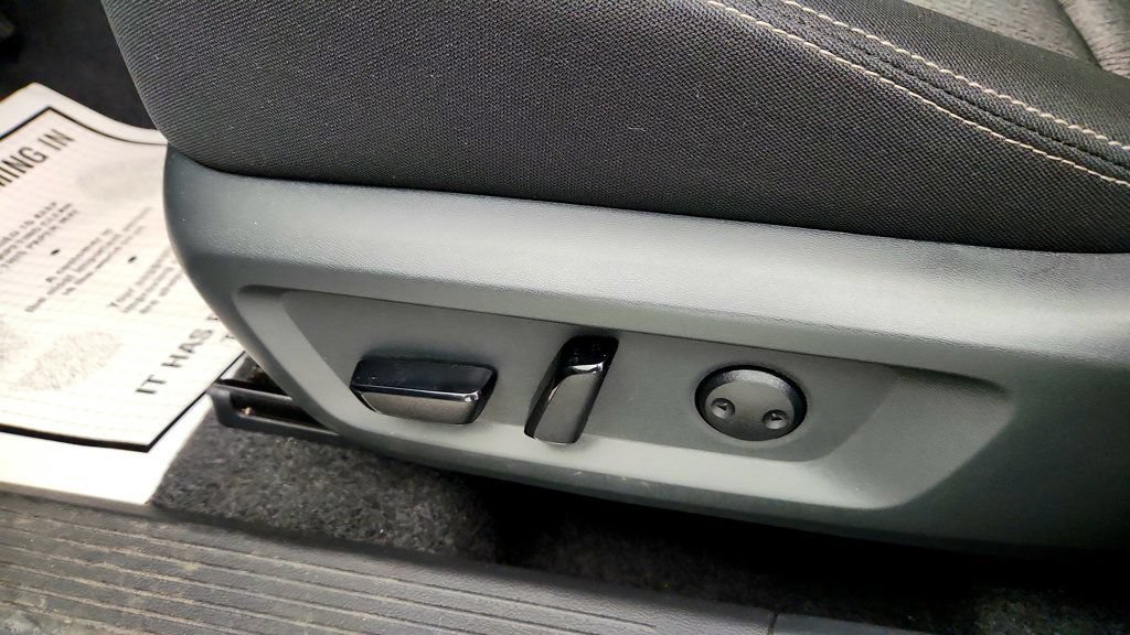Used 2026 Nissan Rogue SV w/ Cold Weather Package AWD/4WD image 11
