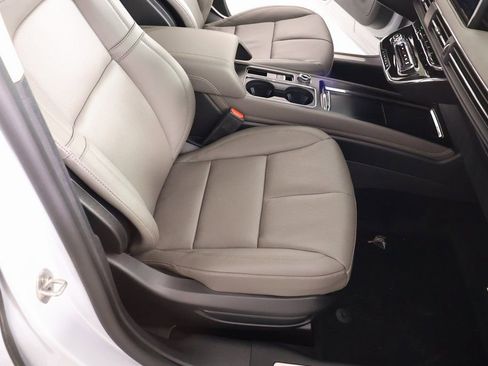 New 2026 Lincoln Corsair Reserve w/ Jet Appearance Package FWD image 13