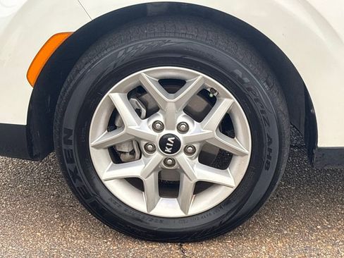 Used 2020 Kia Soul S image 23