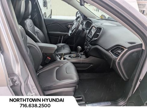 Used 2021 Jeep Cherokee Limited image 41