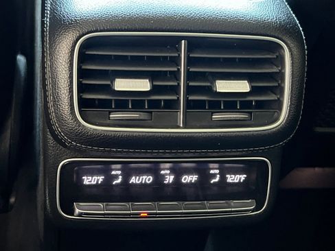 Used 2023 Mercedes-Benz GLS 450 4MATIC image 17