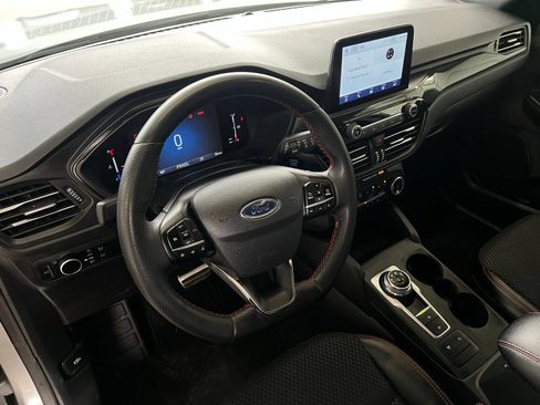 Used 2024 Ford Escape ST-Line AWD/4WD image 15