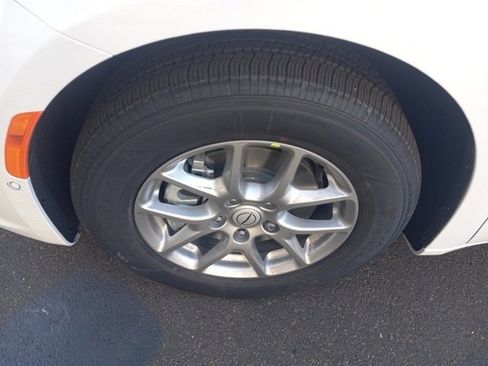 New 2026 Chrysler Pacifica Select image 24