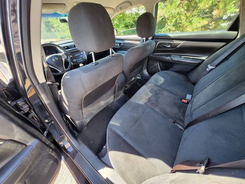 Used 2015 Nissan Altima 2.5 S w/ Power Driver Seat Package FWD image 13