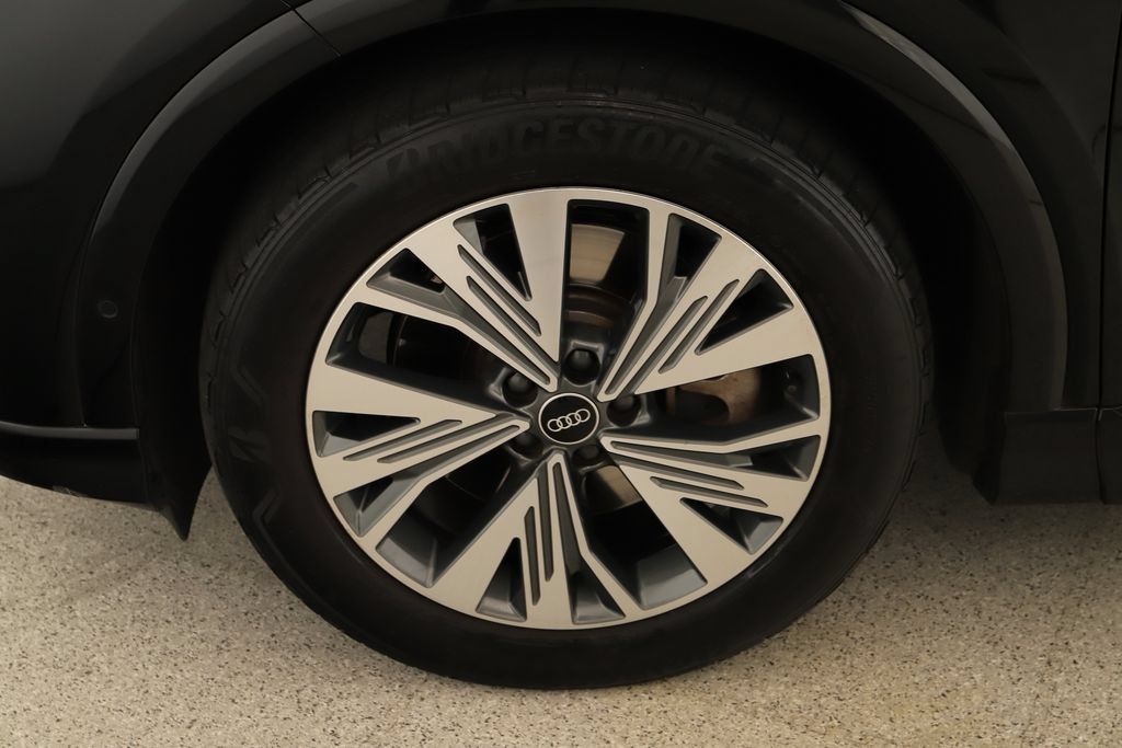 Certified 2023 Audi Q4 e-tron Premium Plus w/ Premium Plus RWD image 30