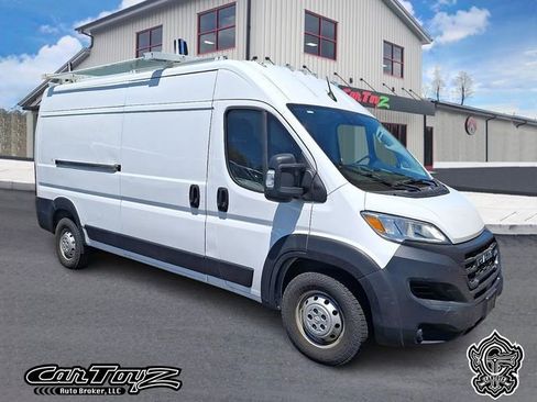 Used 2023 RAM ProMaster 3500 FWD image 1