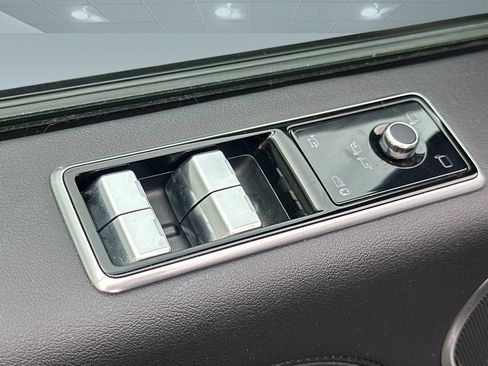 Used 2021 Land Rover Range Rover Westminster Edition image 13