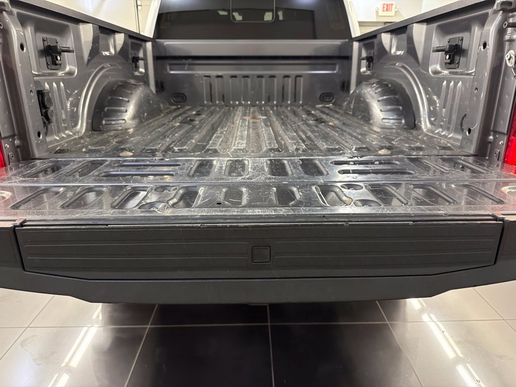 Used 2022 Ford F350 Platinum AWD/4WD image 38