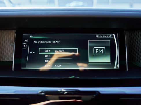 Used 2024 Rolls-Royce Phantom Sedan image 89