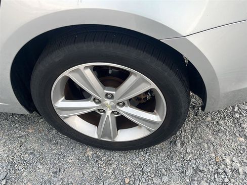 Used 2015 Chevrolet Cruze LT FWD image 11