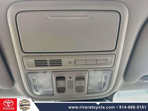 Used 2015 Honda Odyssey EX-L image 35