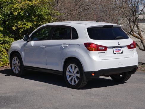Used 2015 Mitsubishi Outlander Sport ES image 16
