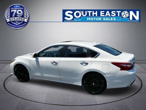 Used 2017 Nissan Altima 2.5 SV w/ Convenience Package FWD image 8