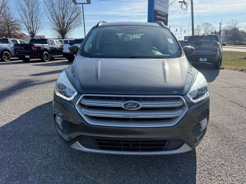 Used 2018 Ford Escape SEL image 3