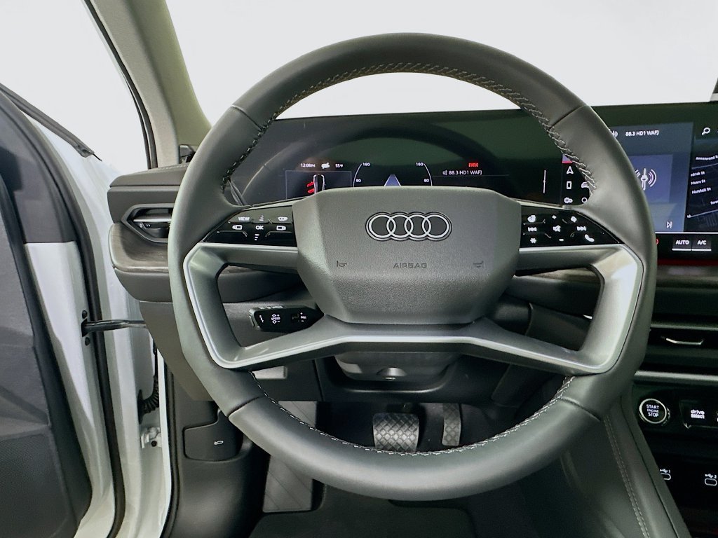 Used 2025 Audi Q5 Premium Plus w/ Premium Plus AWD/4WD image 18