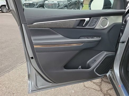 New 2026 Buick Enclave Avenir w/ Super Cruise Package image 19