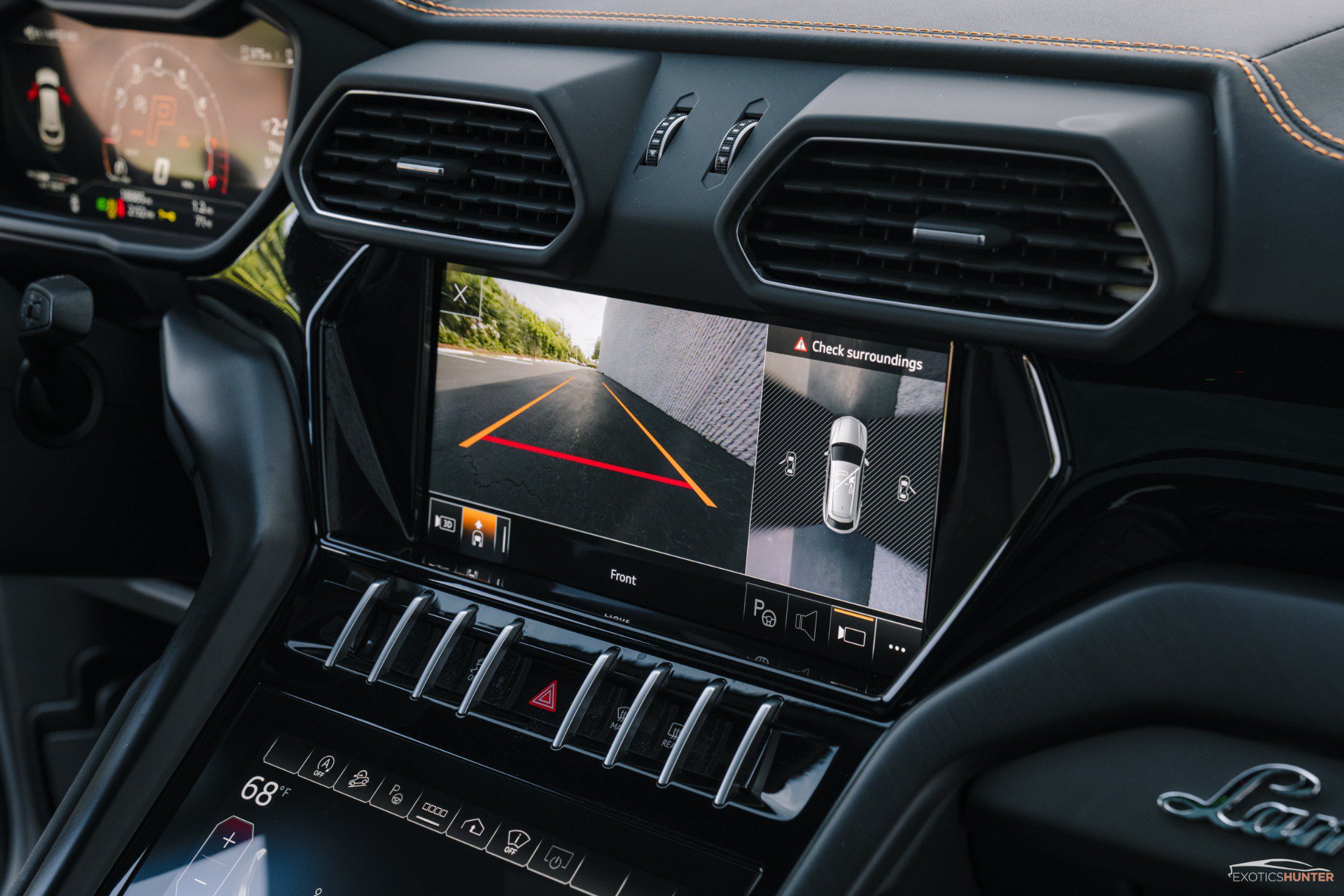 Used 2022 Lamborghini Urus AWD/4WD image 22