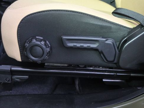 Used 2021 Jeep Wrangler Sport AWD/4WD image 14