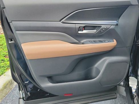 New 2026 Toyota Grand Highlander AWD Hybrid image 11