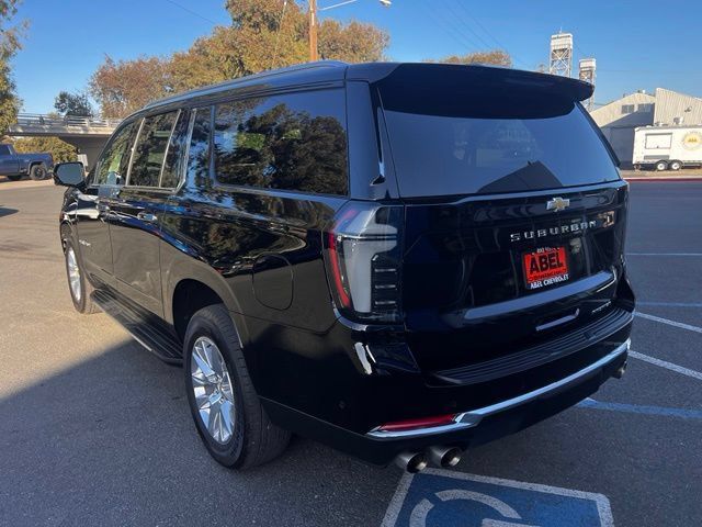 Used 2026 Chevrolet Suburban Premier AWD/4WD image 8