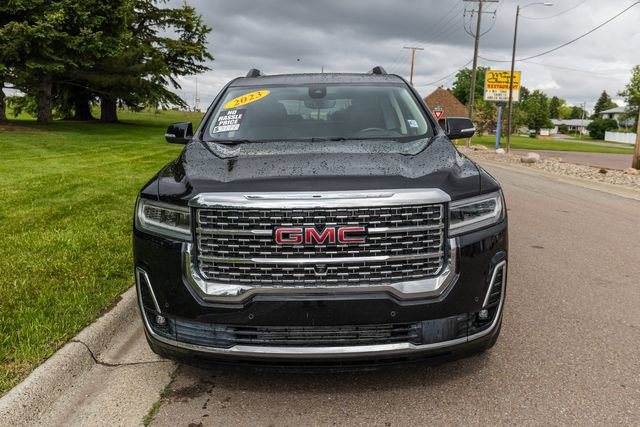 Used 2023 GMC Acadia Denali w/ Black Diamond Edition AWD/4WD image 2