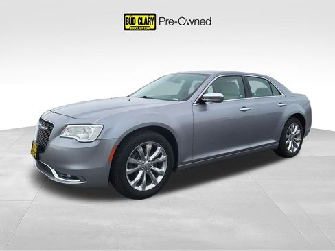 Used 2017 Chrysler 300 C AWD/4WD image 1