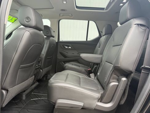 Used 2020 Chevrolet Traverse Premier w/ Redline Edition AWD/4WD image 37