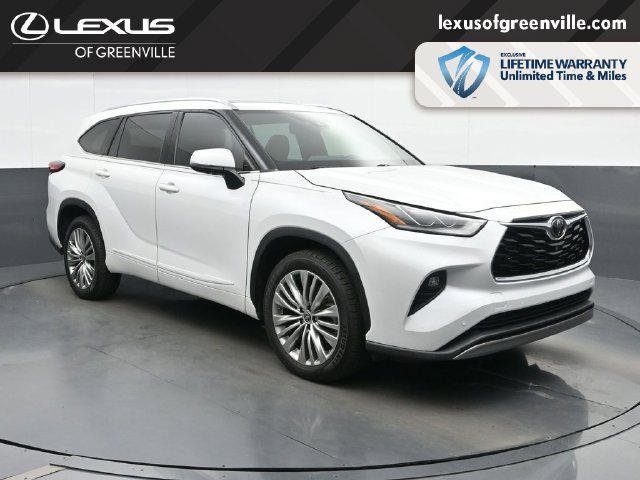 Used 2022 Toyota Highlander Platinum FWD image 1