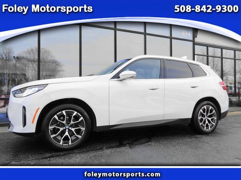 Used 2025 BMW X3 xDrive30i w/ Premium Package image 1