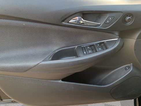 Used 2019 Chevrolet Cruze LS w/ LS Convenience Package image 17