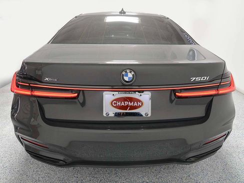 Used 2020 BMW 750i xDrive w/ Executive Package AWD/4WD image 4