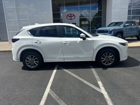 Used 2025 MAZDA CX-5 AWD 2.5 S w/ Select Package image 2