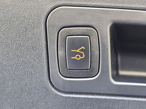 Used 2018 Tesla Model S 100D image 52