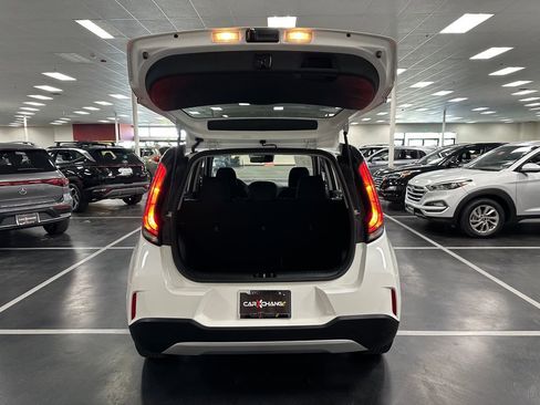 Used 2024 Kia Soul LX w/ Option Group 015 image 27