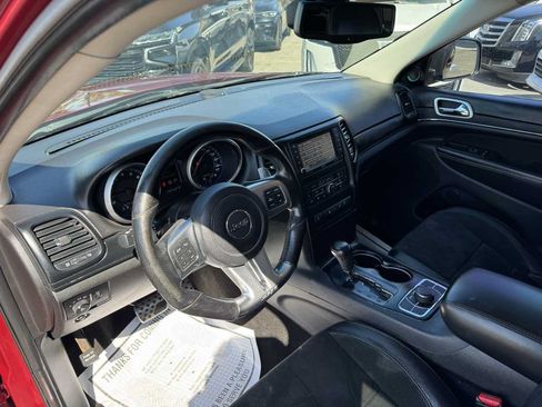 Used 2012 Jeep Grand Cherokee SRT8 w/ Luxury Group II AWD/4WD image 13